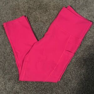 Pink pocket crop LnT zyia leggings size 6/8